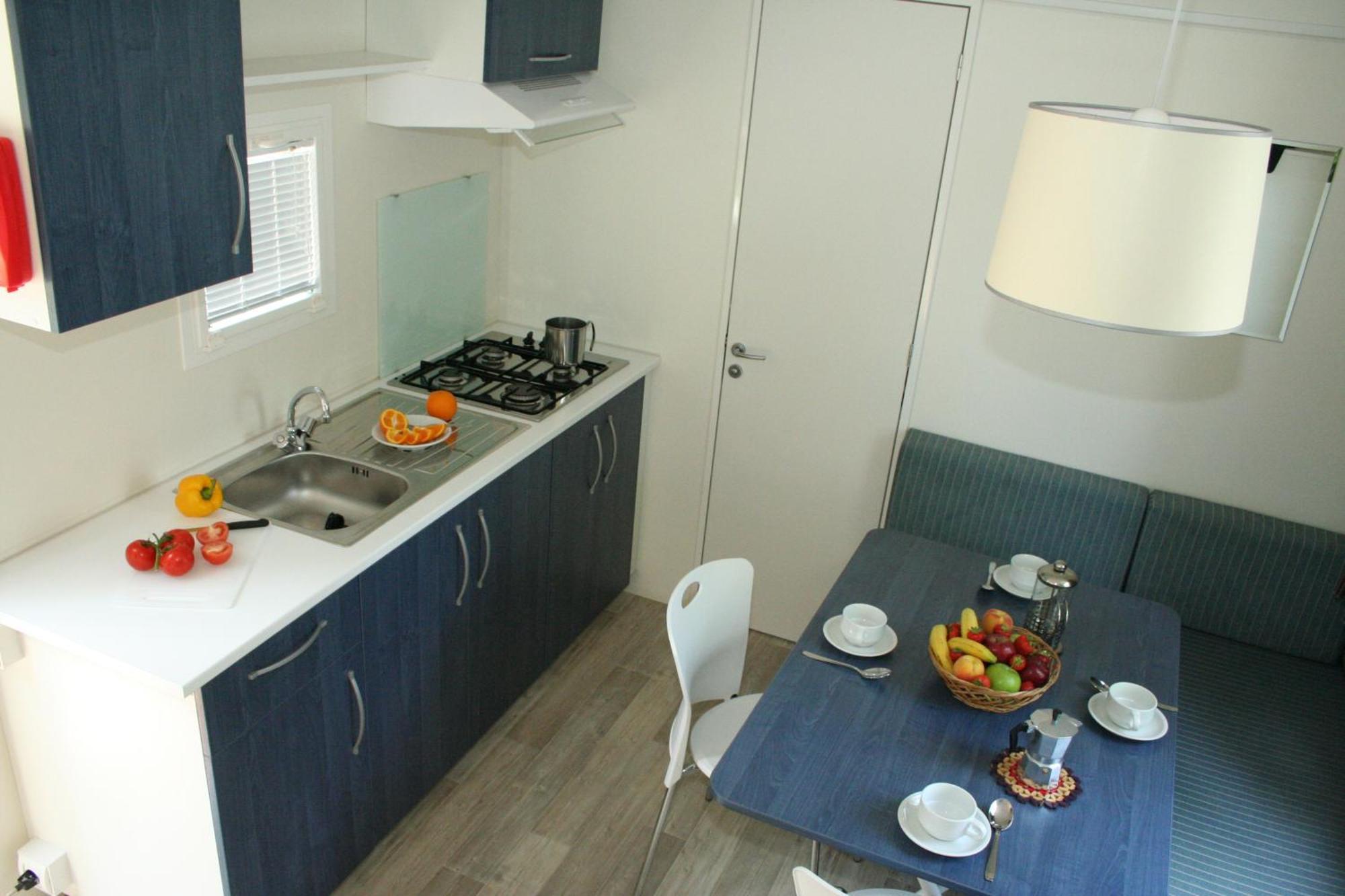 Happy Camp Mobile Homes In Lido Di Sesto Boats&restaurant Sesto Calende
